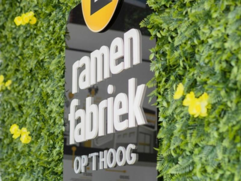 Ramenfabriek Op ’t Hoog – 40 jaar vakmanschap in kunststof kozijnen (publicatie De Nieuwsklok)